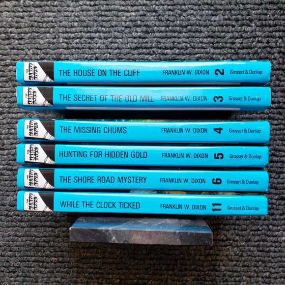 Lot of 5 Hardy Boys Hardcover Glossy Detective Flashlight Books Unread New - Picture 3 of 9
